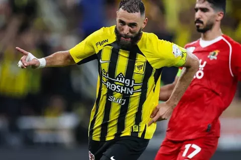 بنزيما قبل كلاسيكو الهلال: أعتبر كل مباراة بمثابة نهائي.. وديابي لاعب مثالي